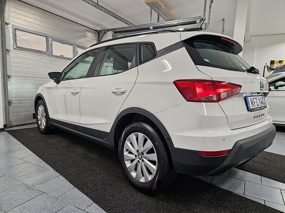 Seat Arona 4 of 19