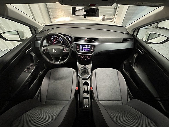 Seat Arona 9 of 22