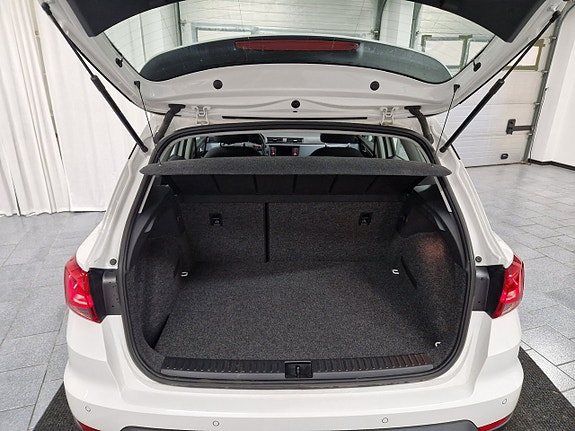 Seat Arona 12 of 19