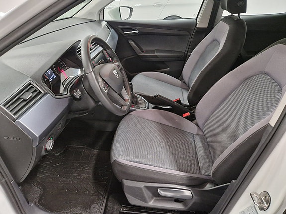 Seat Arona 8 of 19
