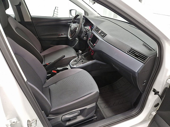 Seat Arona 7 of 19