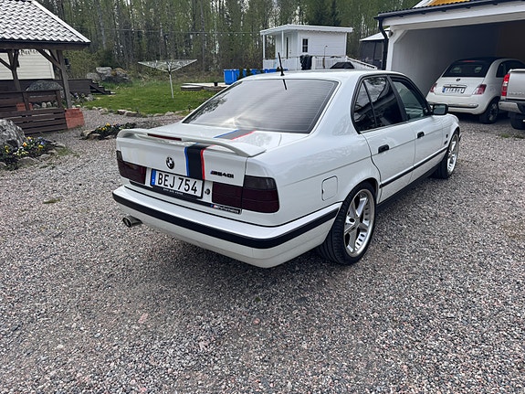 BMW 540i 5 of 5