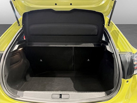 Peugeot 208 14 of 15