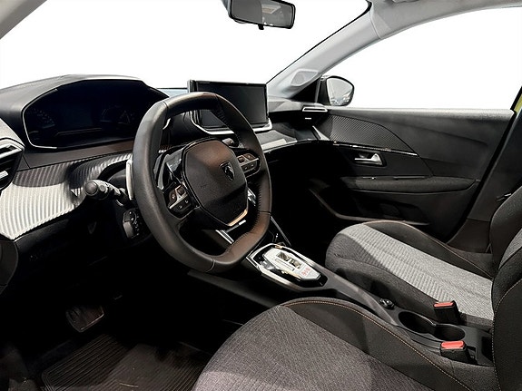 Peugeot 208 6 of 15