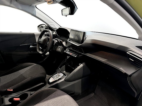 Peugeot 208 9 of 15