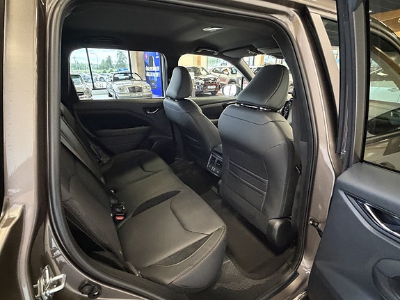 Subaru Forester 11 of 23