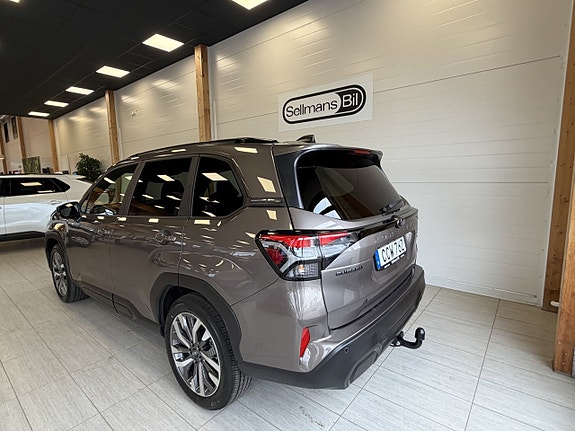 Subaru Forester 7 of 23