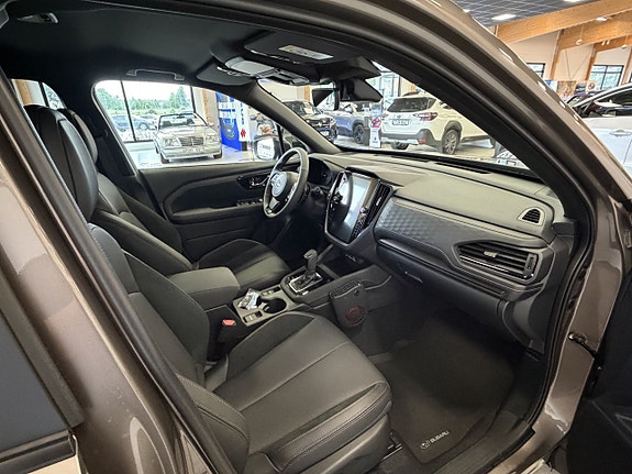 Subaru Forester 12 of 23
