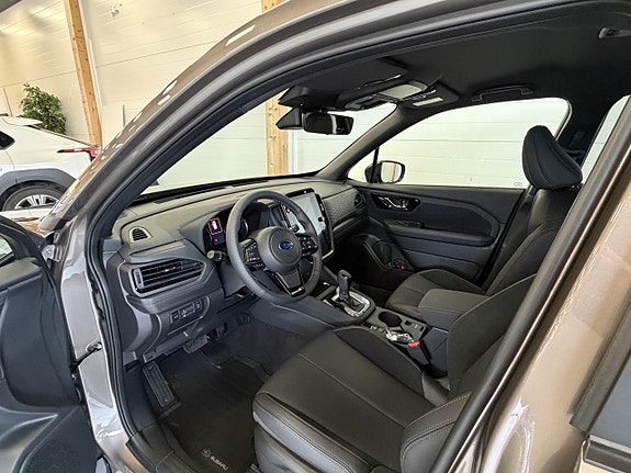 Subaru Forester 8 of 23