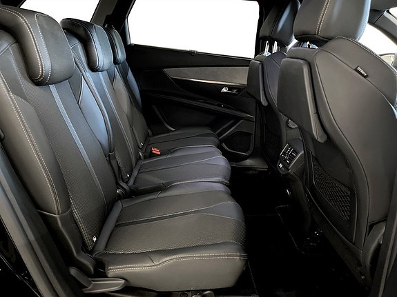Peugeot 5008 8 of 24