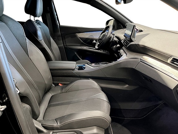 Peugeot 5008 9 of 24