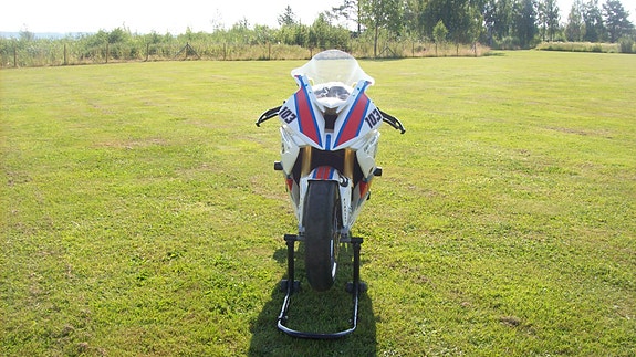 BMW S1000RR 3 of 5