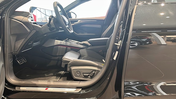 Audi A6 9 of 17