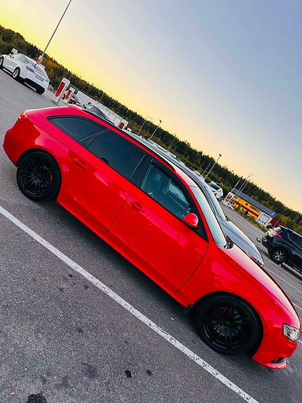 Audi A4 3 of 10