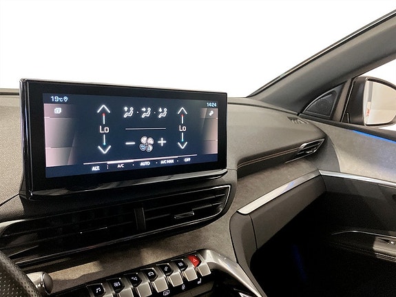 Peugeot 3008 11 of 15