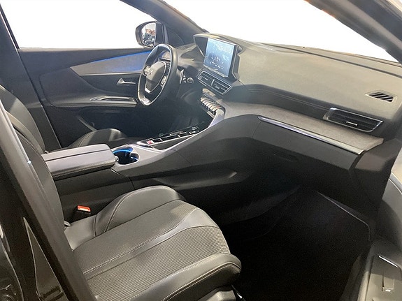 Peugeot 3008 9 of 15