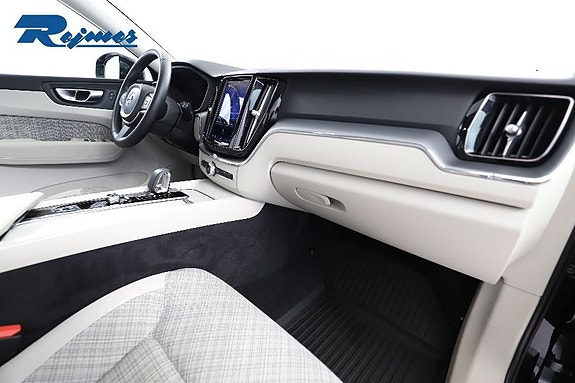 Volvo XC60 5 of 25