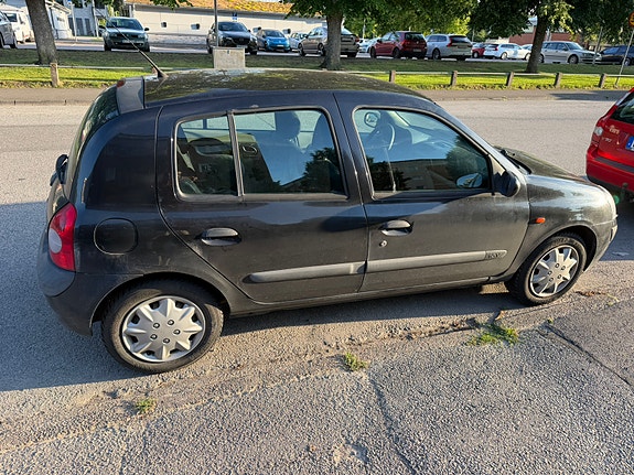 Renault Clio 3 of 7