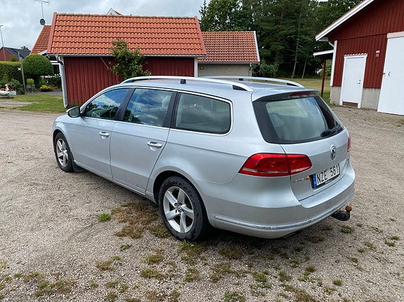 Volkswagen Passat 3 of 5