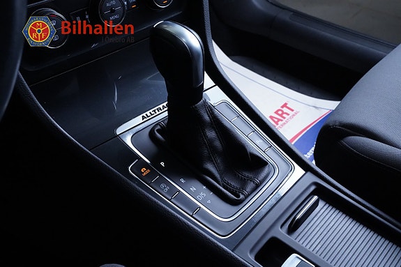 Volkswagen Golf Alltrack 5 of 12