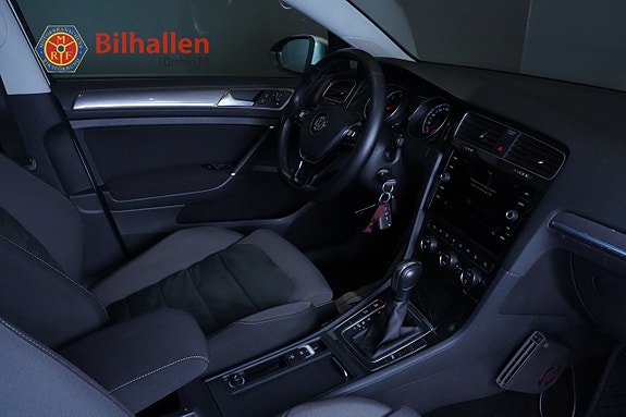 Volkswagen Golf Alltrack 7 of 12