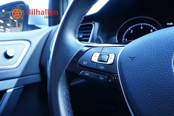 Volkswagen Golf Alltrack 11 of 12