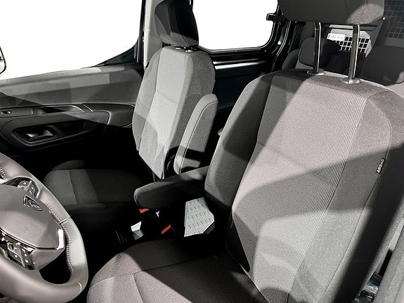 Peugeot Partner 8 of 14