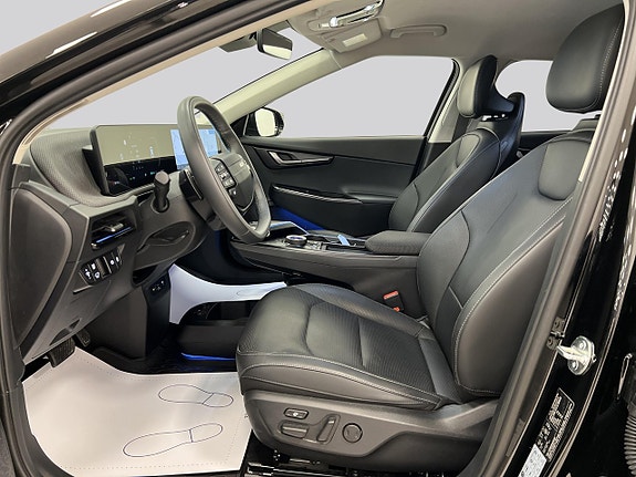 Kia EV6 8 of 24
