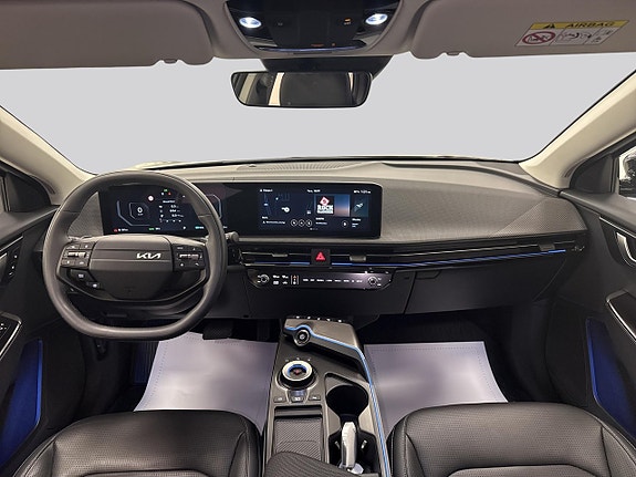 Kia EV6 7 of 15