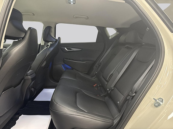 Kia EV6 9 of 15