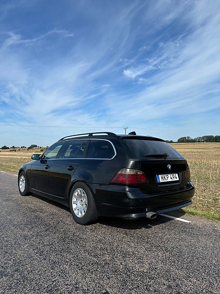 BMW 520d 2 of 6