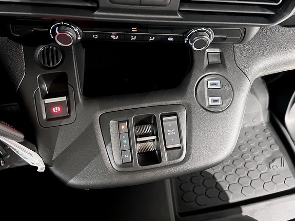 Peugeot Partner 12 of 14