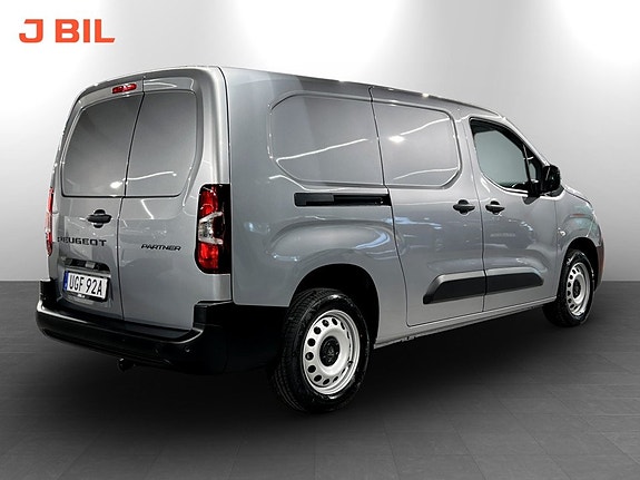 Peugeot Partner 2 of 5