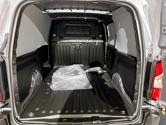 Peugeot Partner 8 of 14