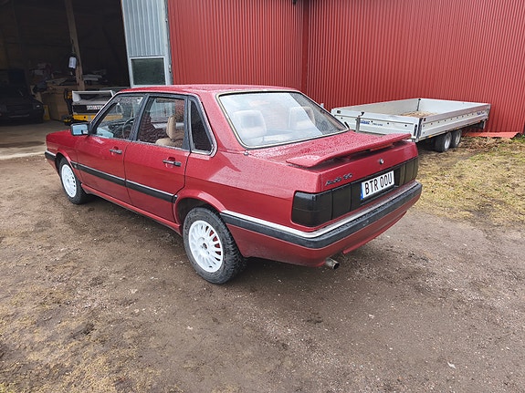 Audi 90 2 of 5