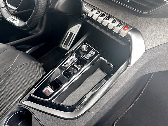 Peugeot 5008 11 of 18