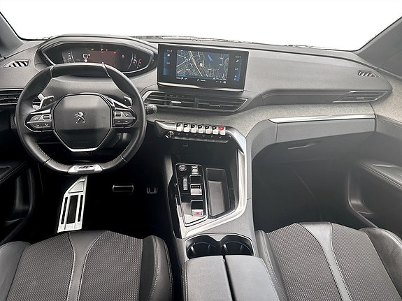 Peugeot 5008 5 of 18