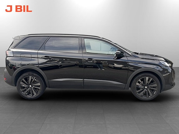 Peugeot 5008 3 of 18