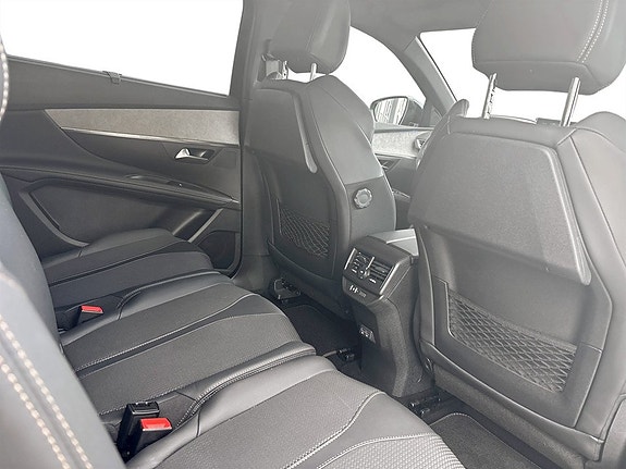 Peugeot 5008 8 of 18