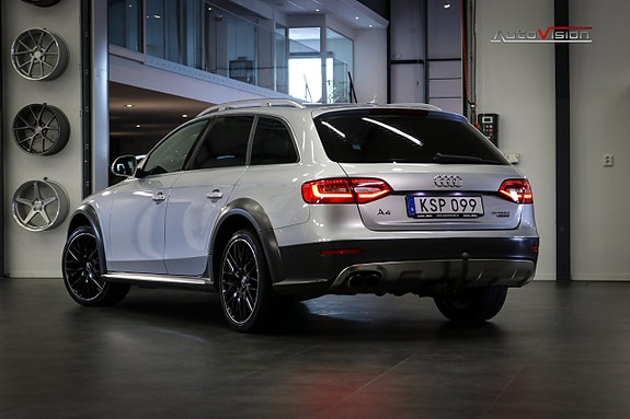 Audi A4 allroad 2 of 5
