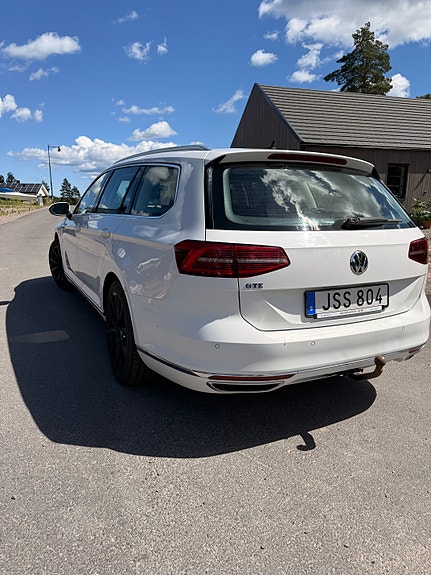 Volkswagen Passat 4 of 5
