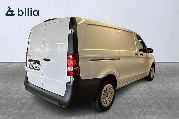 Mercedes-Benz eVito Tourer 4 of 5