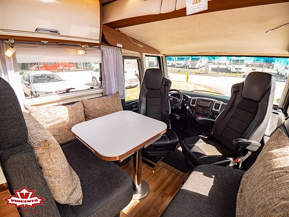 Niesmann ARTO 85 LE *Långbädd *Alde 3 of 26