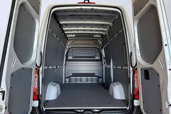 Mercedes-Benz eSprinter 312 7 of 15