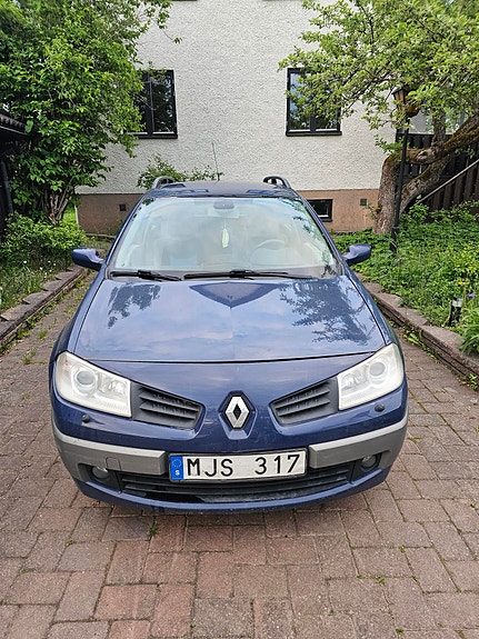 Renault Megane II 2 of 3