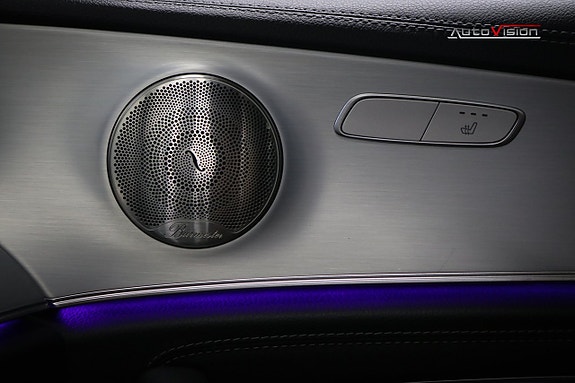 Mercedes-Benz E220 17 of 30