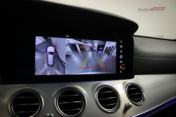 Mercedes-Benz E220 24 of 30