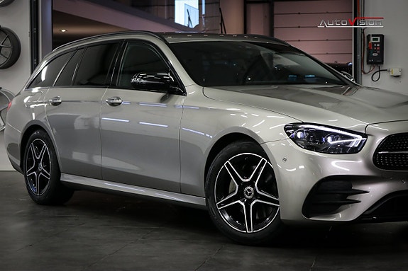 Mercedes-Benz E220 3 of 5