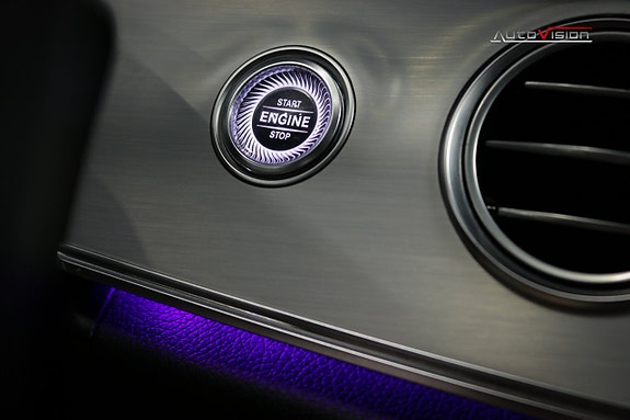 Mercedes-Benz E220 22 of 30