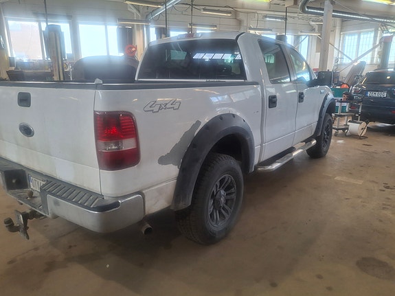 Ford F-150 3 of 3